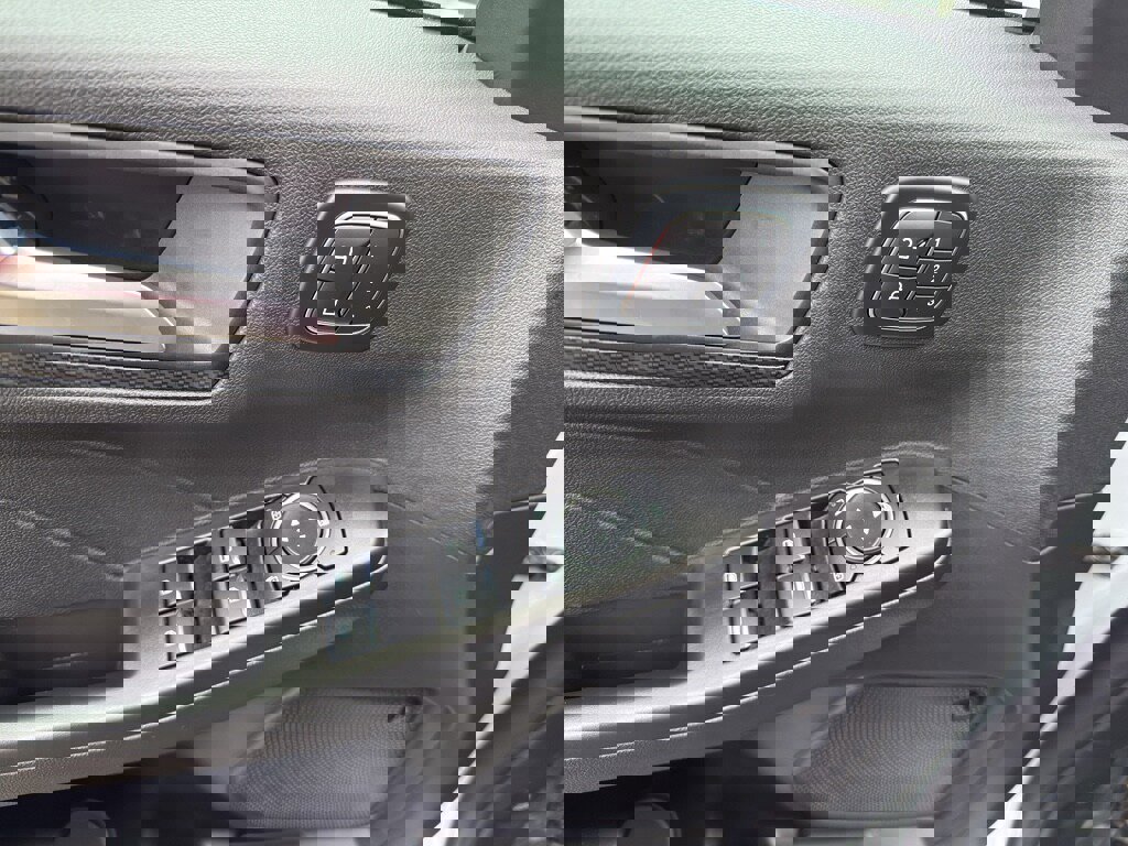 New 2026 Ford Escape ST-Line Select w/ Tech Pack #2 image 15