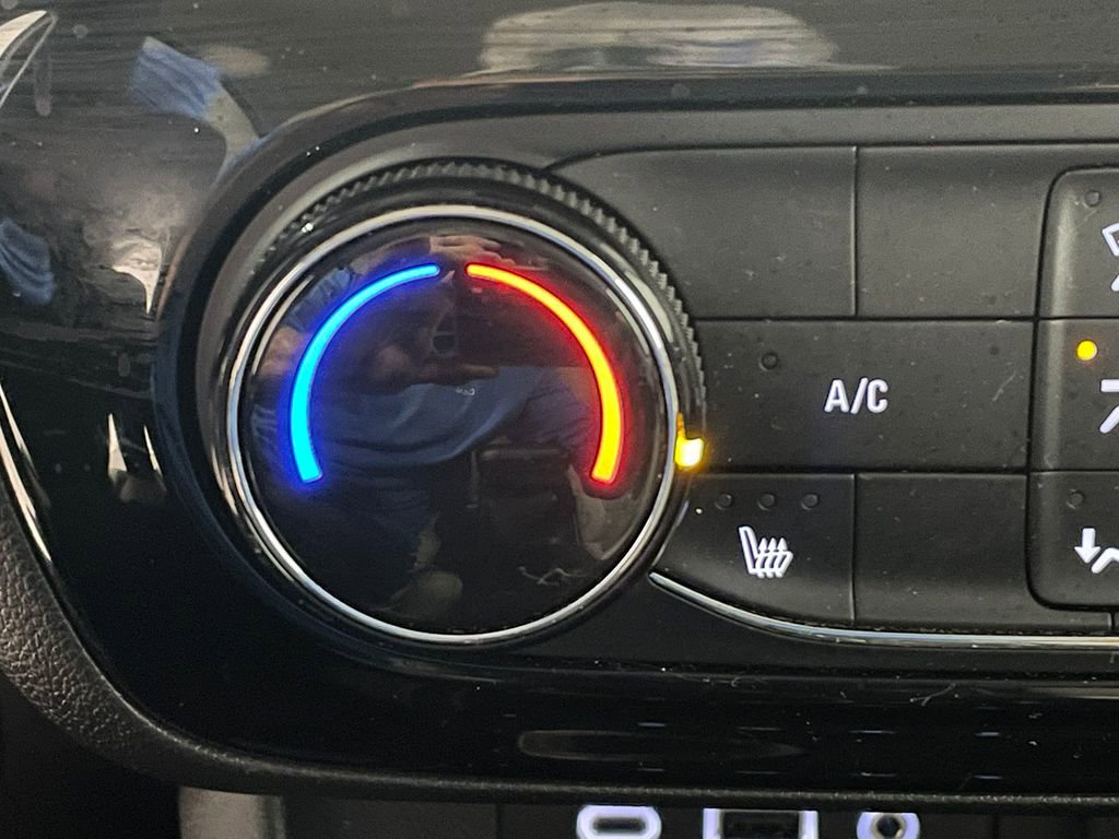 Used 2023 Buick Encore GX Preferred w/ Cold Weather Comfort Package image 21