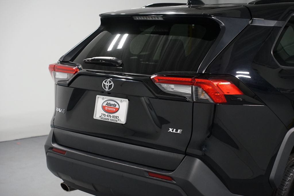 Certified 2025 Toyota RAV4 XLE FWD image 9