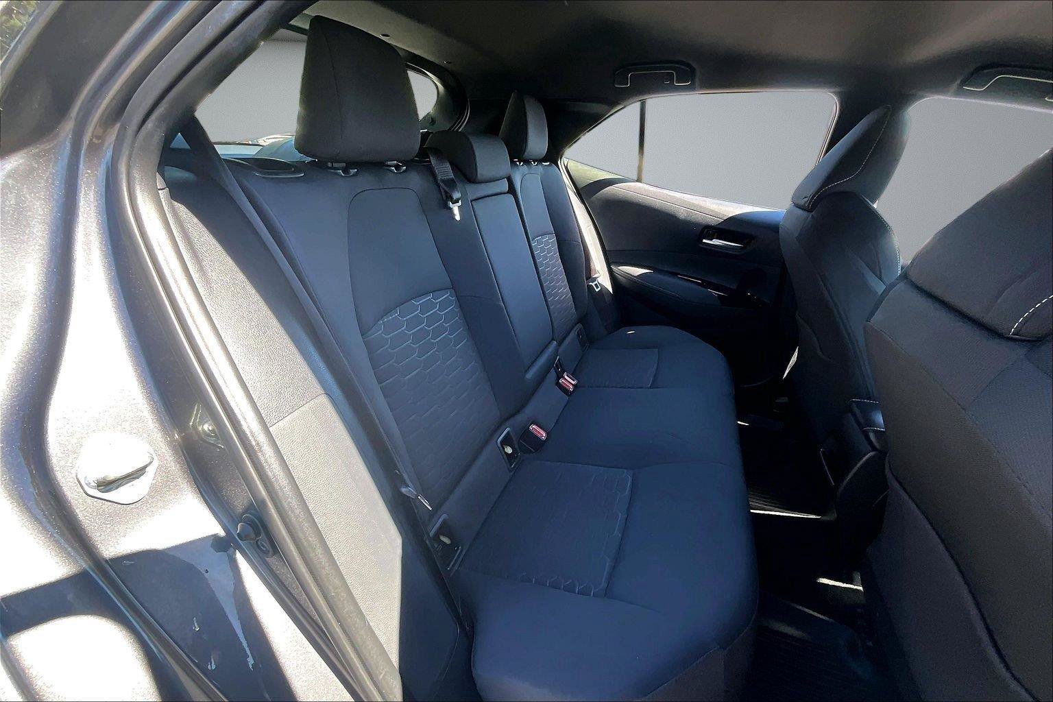 Used 2022 Toyota Corolla SE FWD image 23