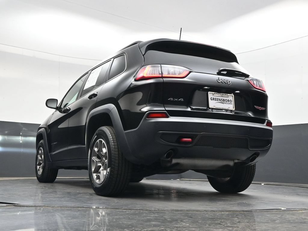 Used 2021 Jeep Cherokee Trailhawk AWD/4WD image 44