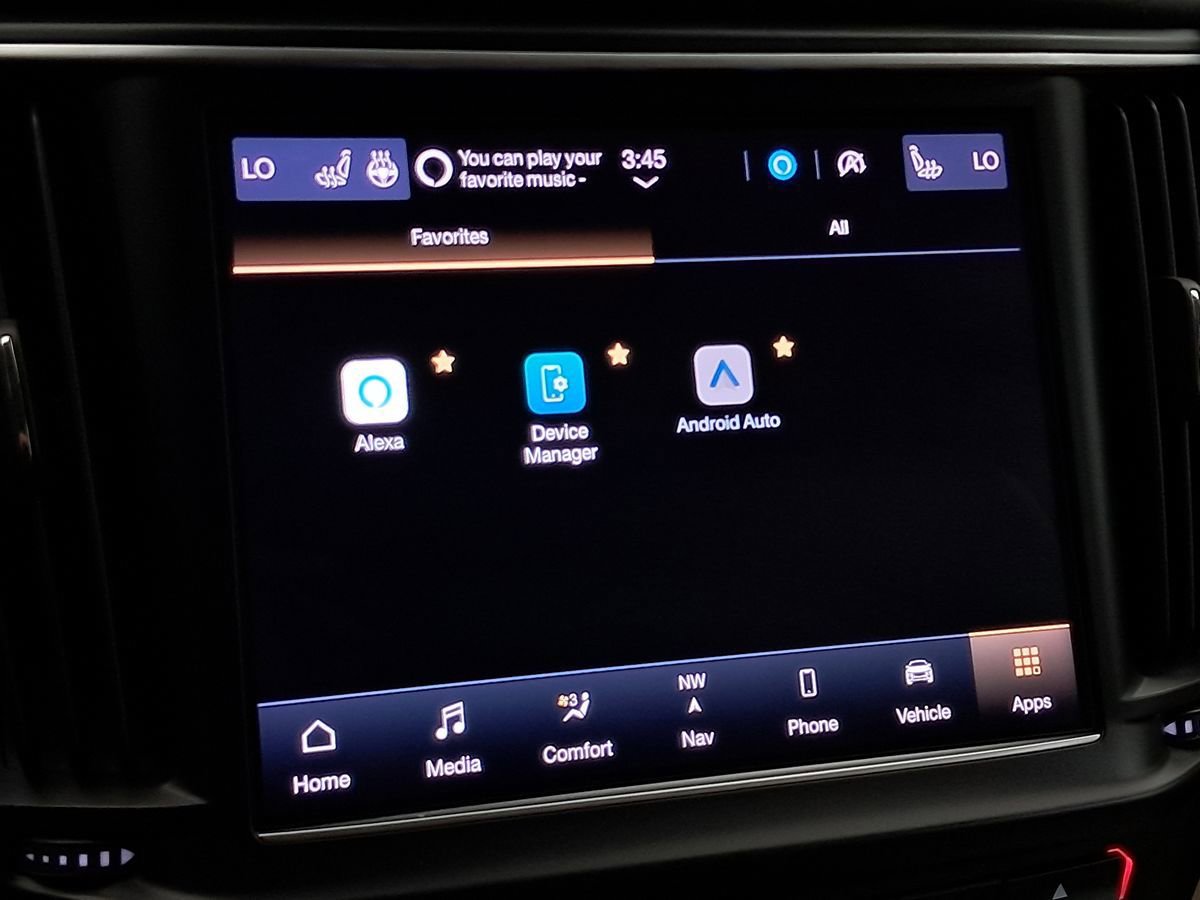 Used 2021 Maserati Levante S image 25