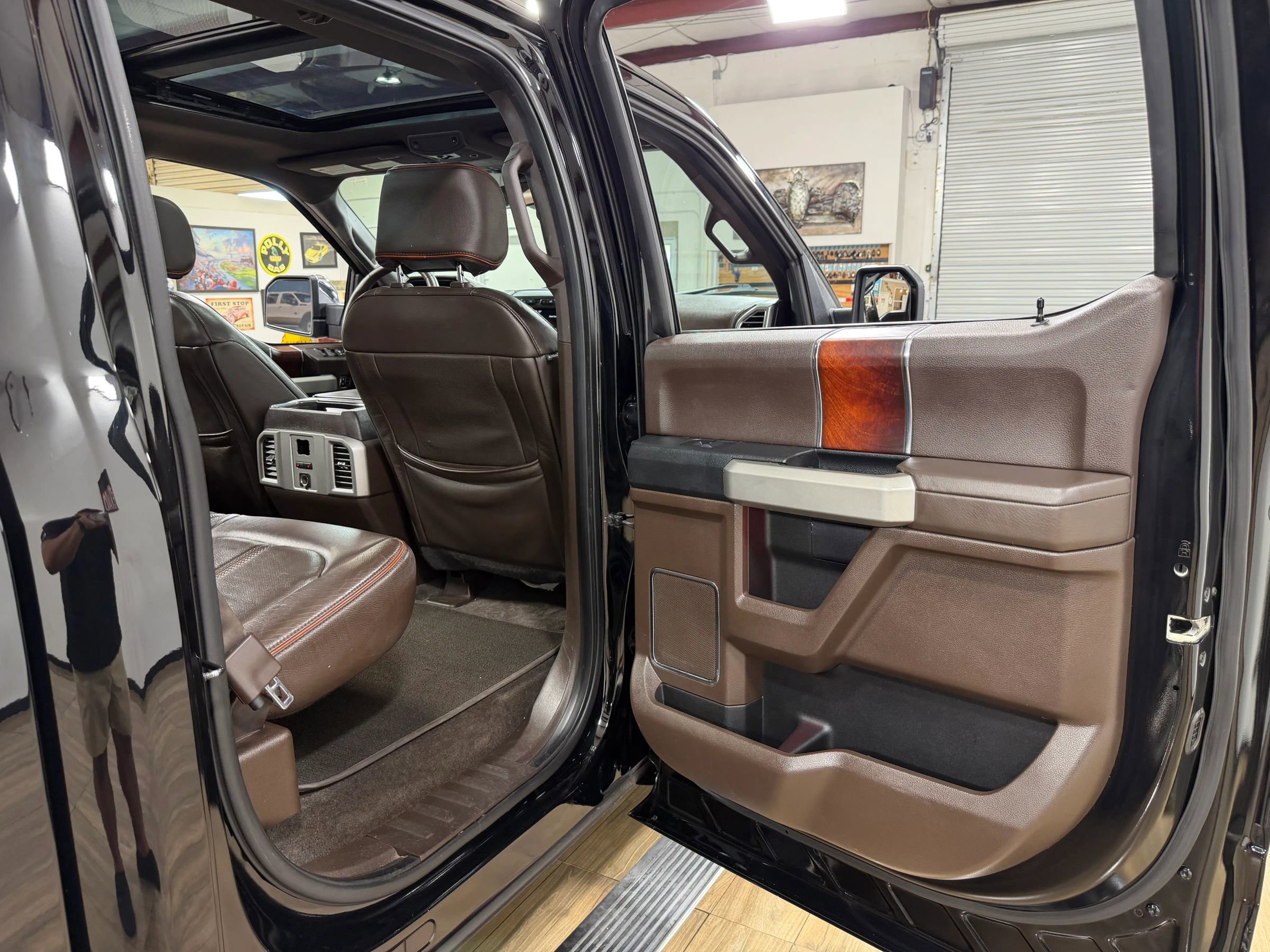 Used 2016 Ford F150 King Ranch w/ Equipment Group 601A Luxury AWD/4WD image 15