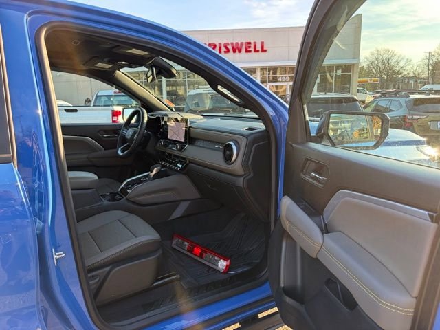 Used 2025 Chevrolet Colorado ZR2 w/ Technology Package image 29