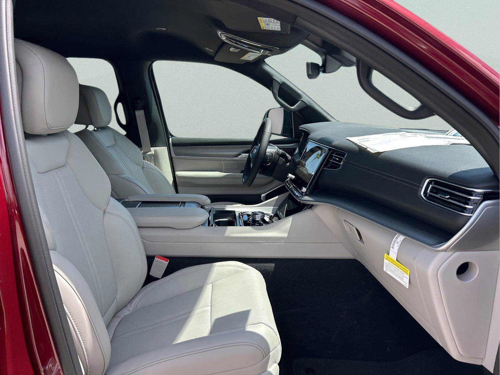 New 2026 Jeep Grand Wagoneer 2WD image 13