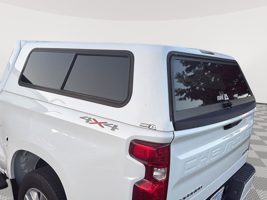 Used 2023 Chevrolet Silverado 1500 Custom image 3