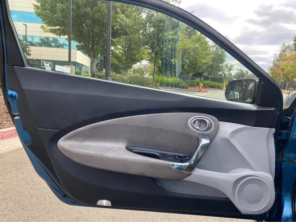 Used 2011 Honda CR-Z EX image 9