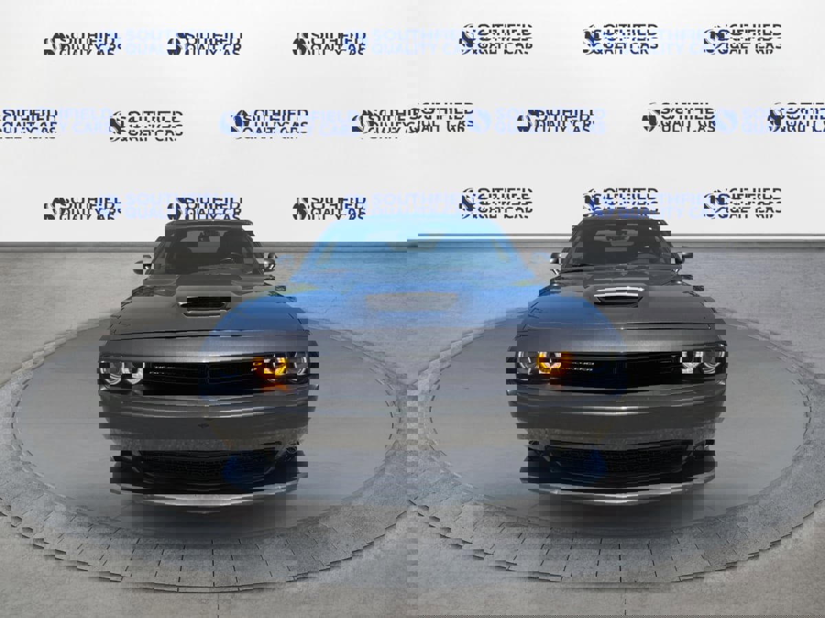 Used 2022 Dodge Challenger GT image 9