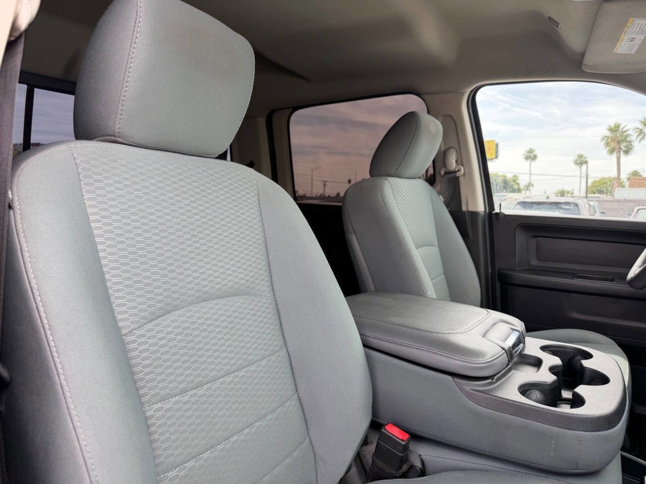 Used 2018 RAM 2500 Tradesman w/ Chrome Appearance Group image 28