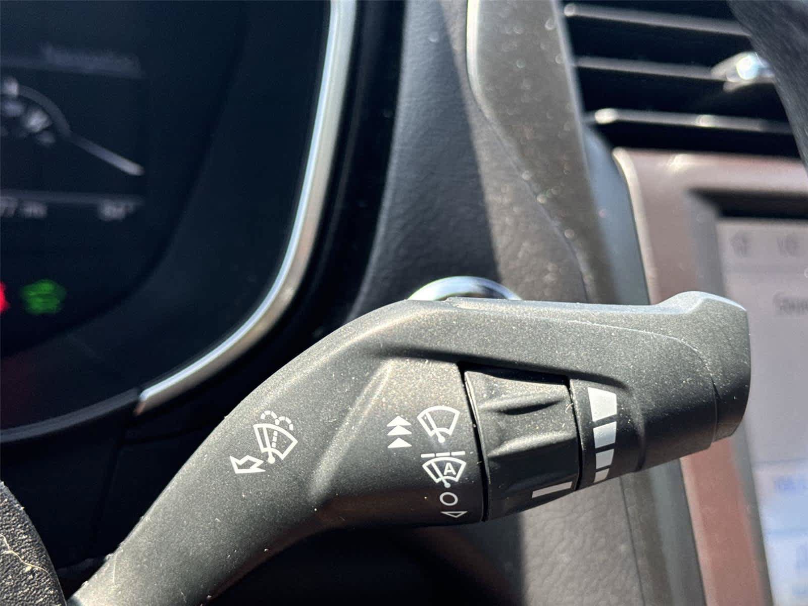 Used 2019 Ford Fusion Energi Titanium FWD image 20