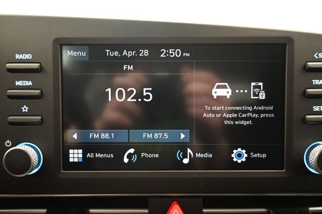 New 2026 Hyundai Elantra SE FWD image 12