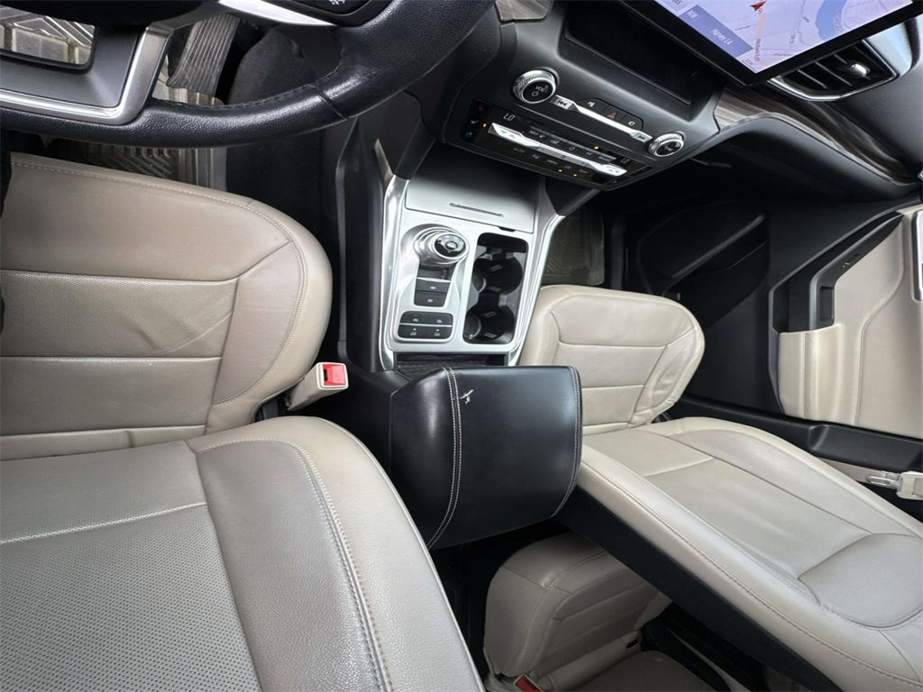 Used 2020 Ford Explorer Limited image 43