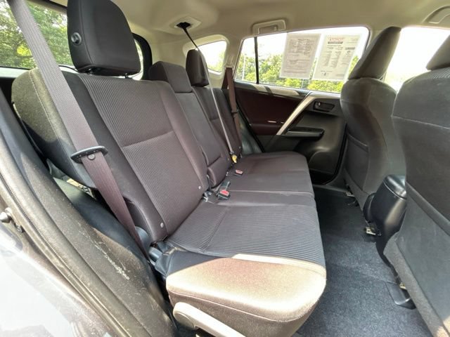 Used 2018 Toyota RAV4 LE w/ All Weather Liner Package AWD/4WD image 37
