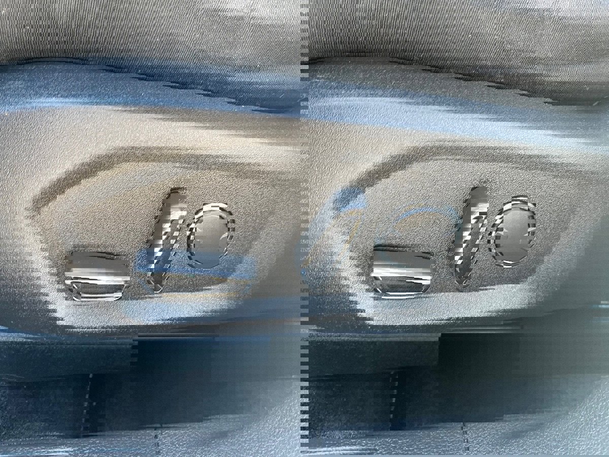 Used 2013 Ford Fusion SE image 24