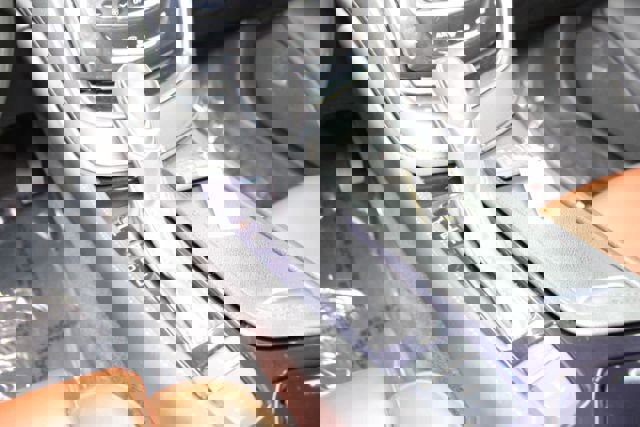 Used 2014 Cadillac ELR w/ Luxury Package image 13