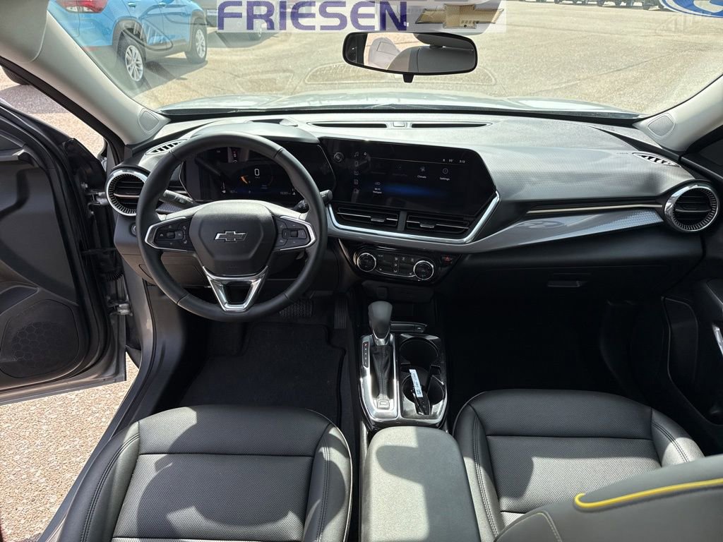 Used 2025 Chevrolet Trax ACTIV w/ Driver Confidence Package image 13