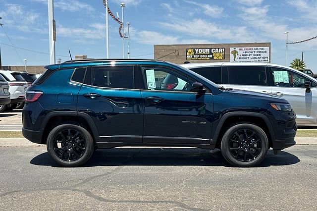 New 2026 Jeep Compass Latitude AWD/4WD image 2