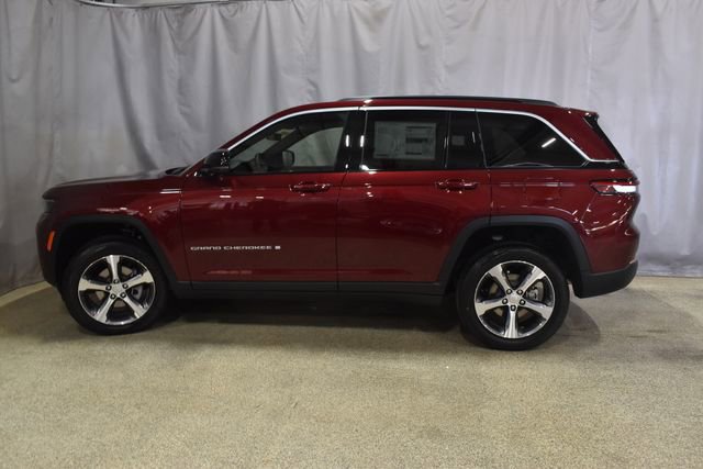 New 2026 Jeep Grand Cherokee Limited AWD/4WD image 6