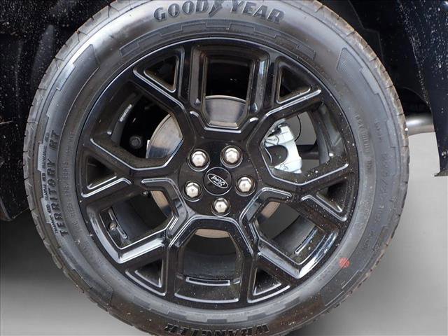 New 2026 Ford Maverick Lariat w/ Black Appearance Package image 7