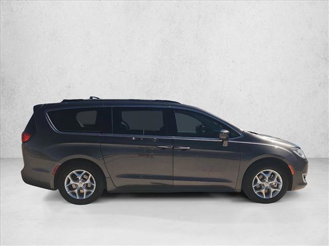 Used 2018 Chrysler Pacifica Touring Plus w/ Tire & Wheel Group video 4