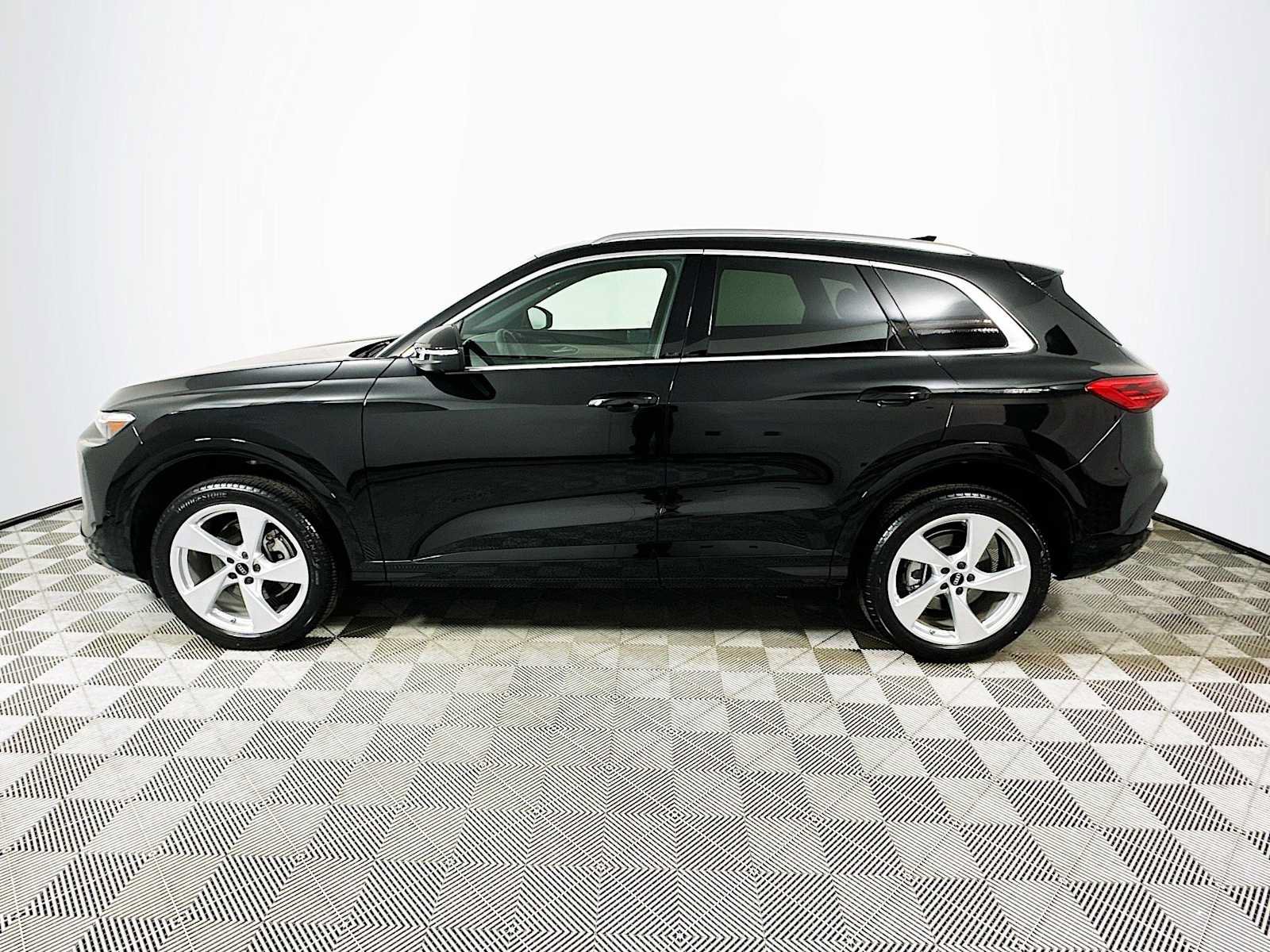New 2025 Audi Q5 Premium Plus AWD/4WD image 4