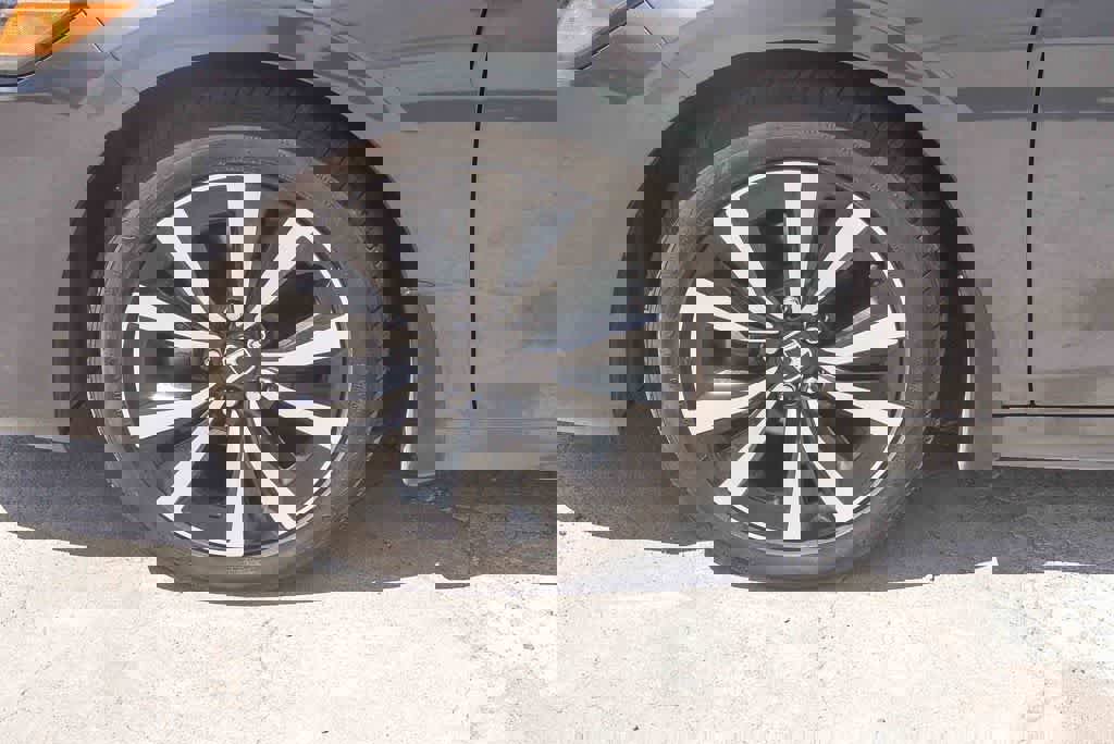 Used 2023 Honda Civic EX image 5