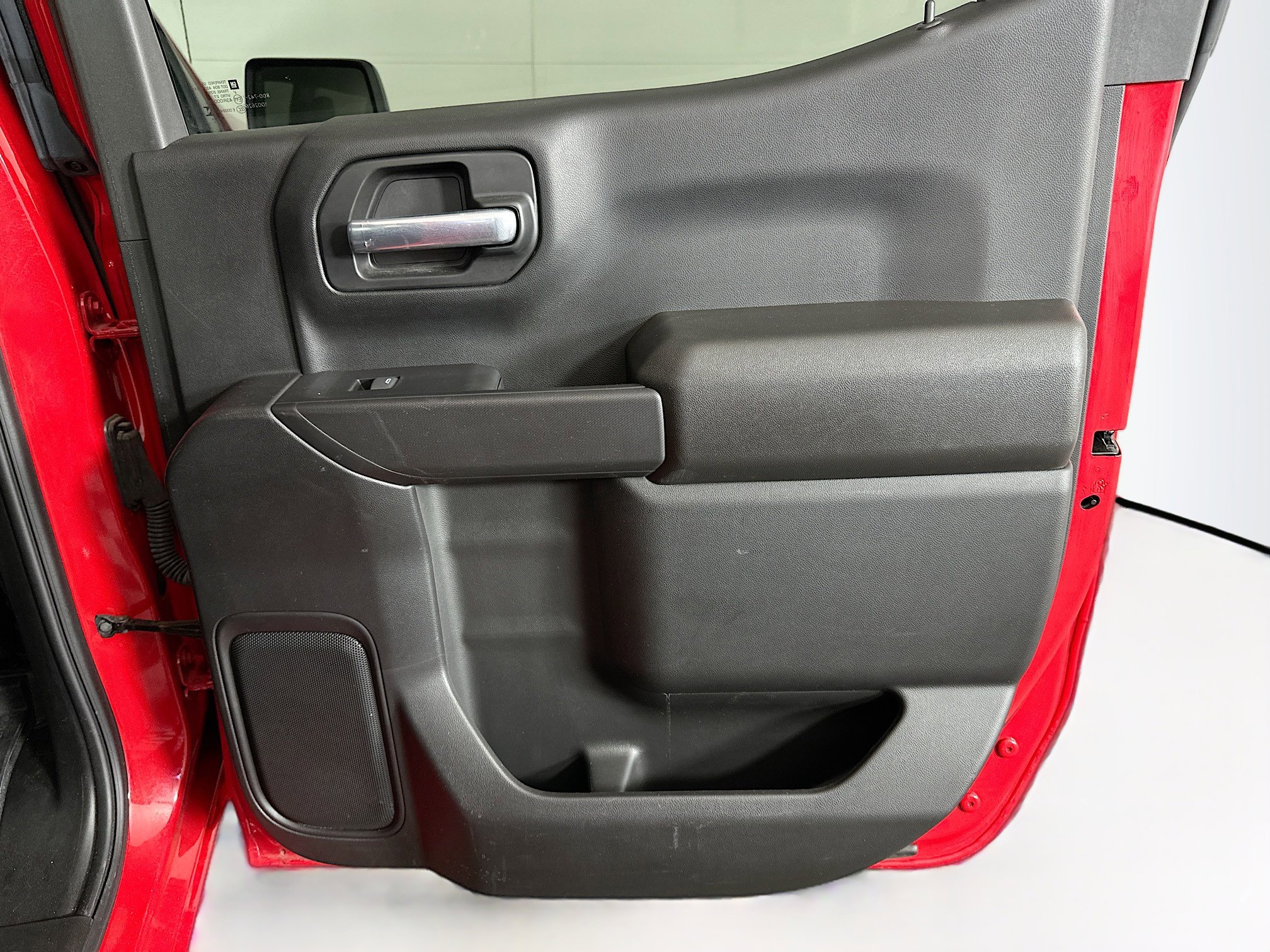 Used 2025 Chevrolet Silverado 1500 Custom image 29