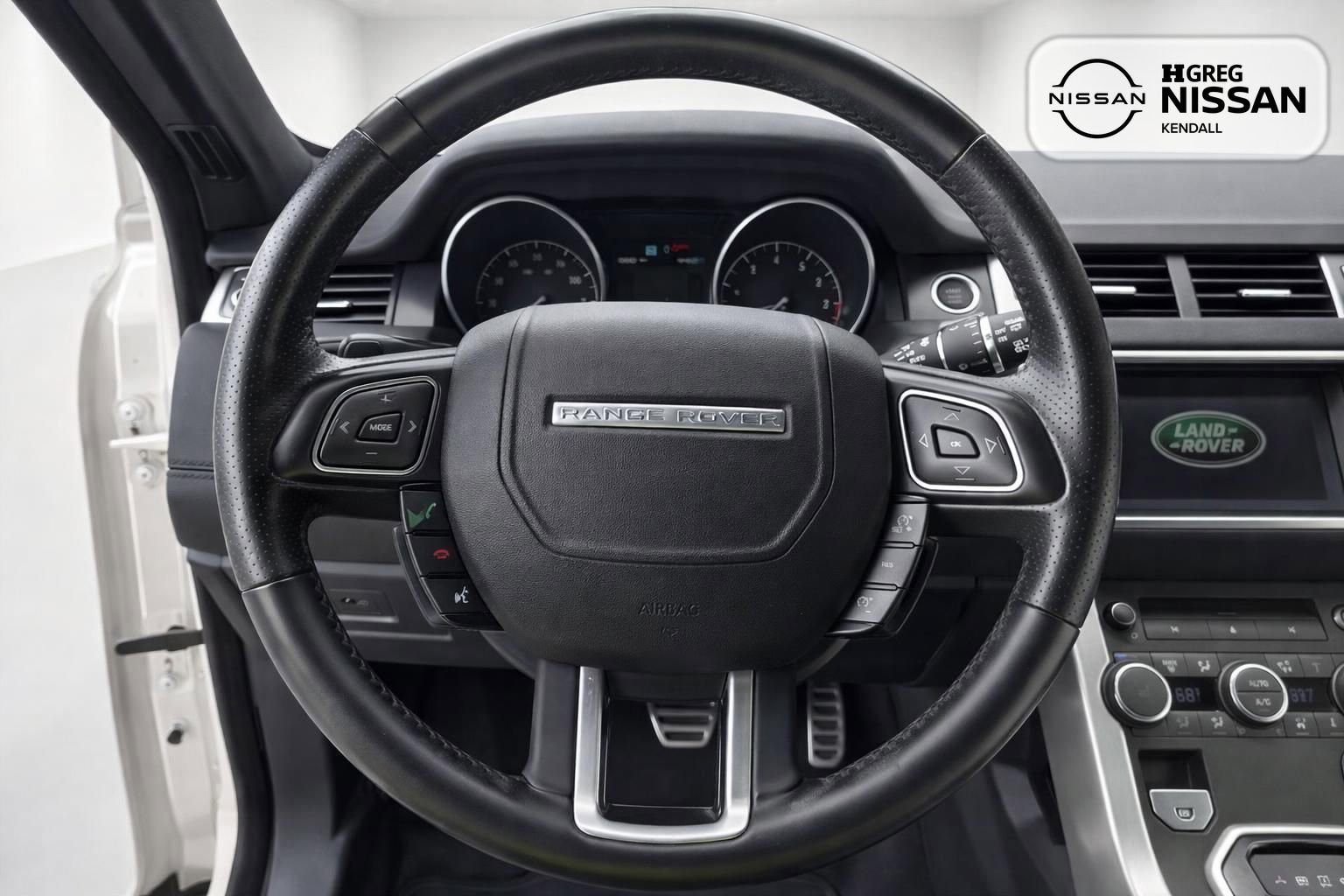 Used 2019 Land Rover Range Rover Evoque HSE Dynamic AWD/4WD image 8