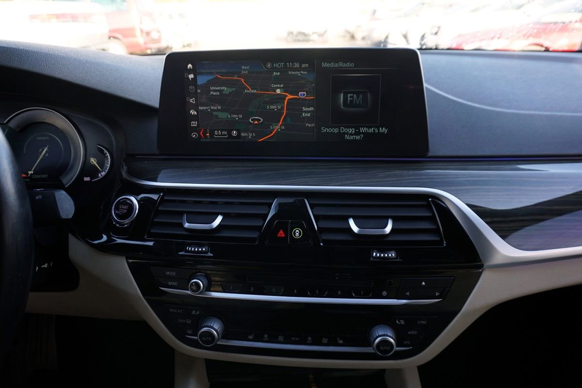 Used 2018 BMW 530e xDrive image 24