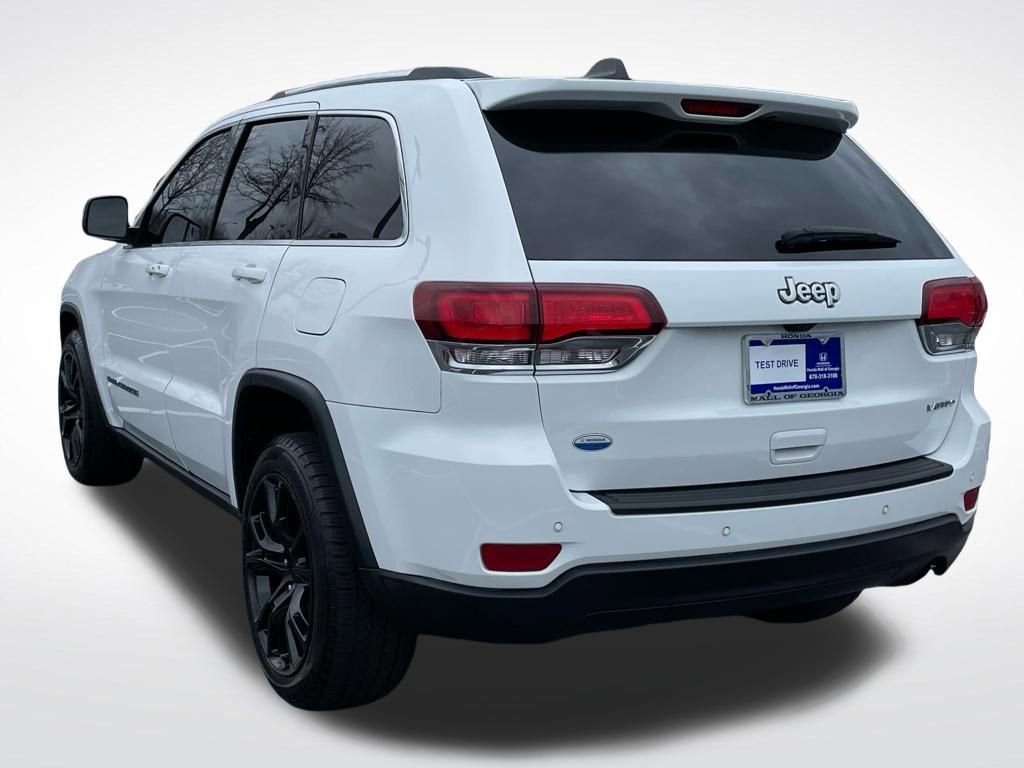Used 2021 Jeep Grand Cherokee Laredo image 4
