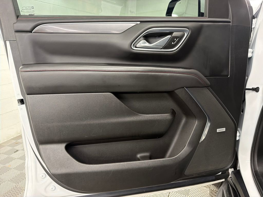 Used 2023 Chevrolet Tahoe RST w/ Luxury Package RWD image 17