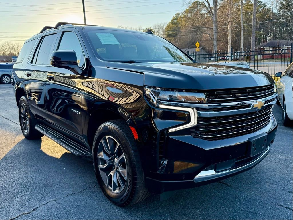 Used 2021 Chevrolet Tahoe LT w/ LT Signature Plus Package image 3