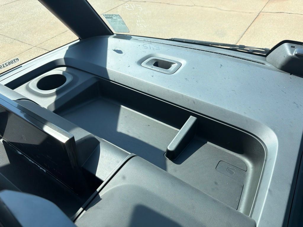 Used 2025 Chevrolet Brightdrop 400 w/ Power Door Package FWD image 16