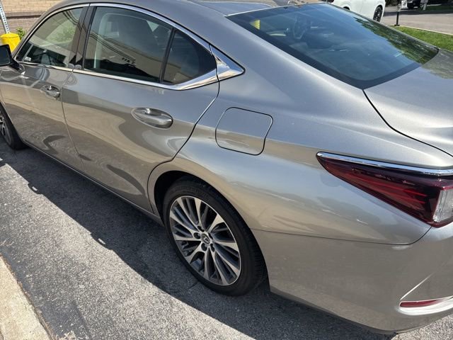 Used 2020 Lexus ES 350 w/ Premium Package image 3