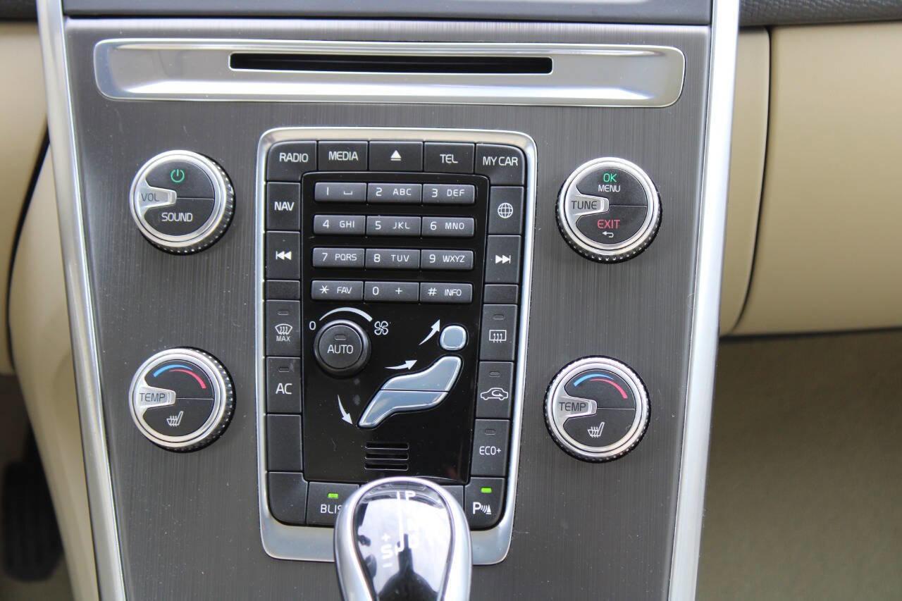 Used 2015 Volvo XC60 T5 Premier image 26