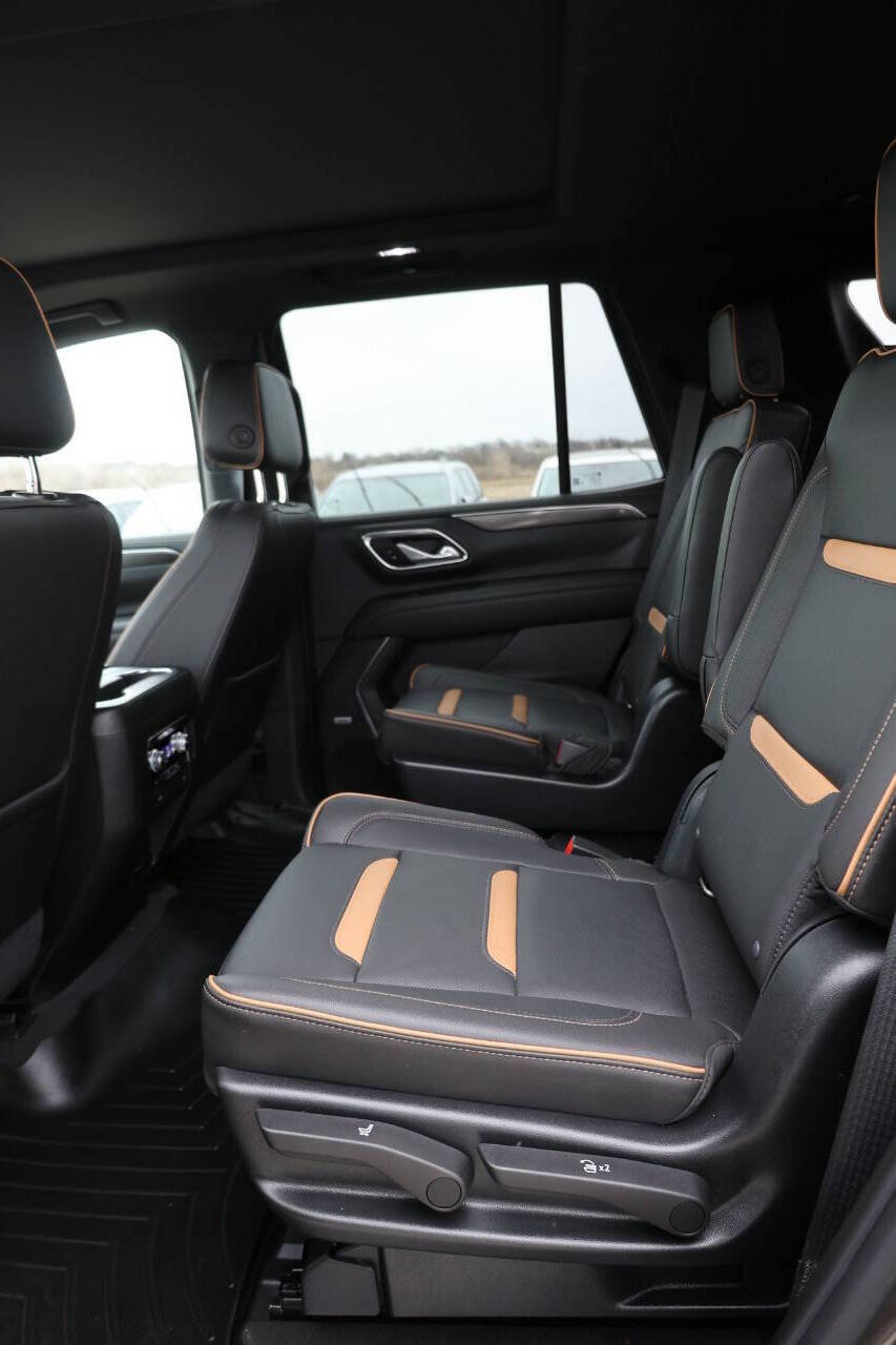 Used 2021 GMC Yukon AT4 AWD/4WD image 17