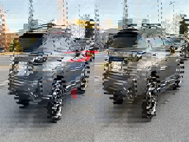 Used 2025 Subaru Crosstrek 2.5i Limited w/ Popular Package #3A image 3
