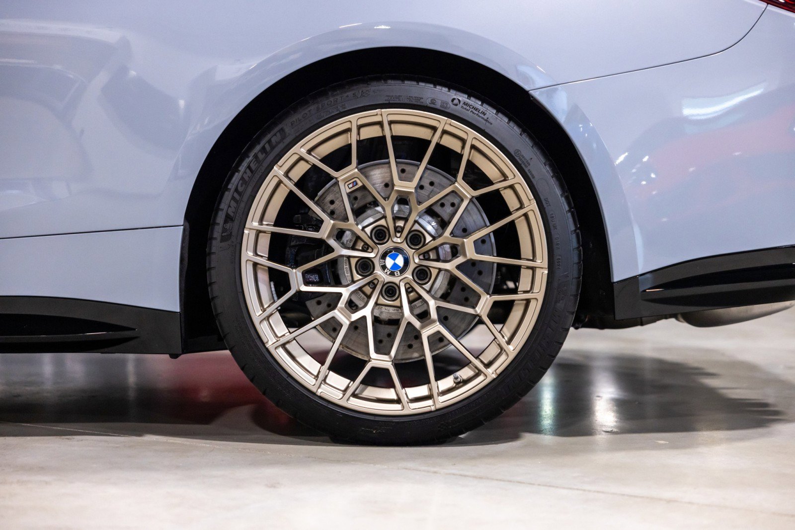 Used 2025 BMW M4 CS AWD/4WD image 19