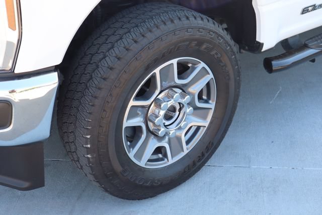 Used 2024 Ford F250 Lariat AWD/4WD image 2