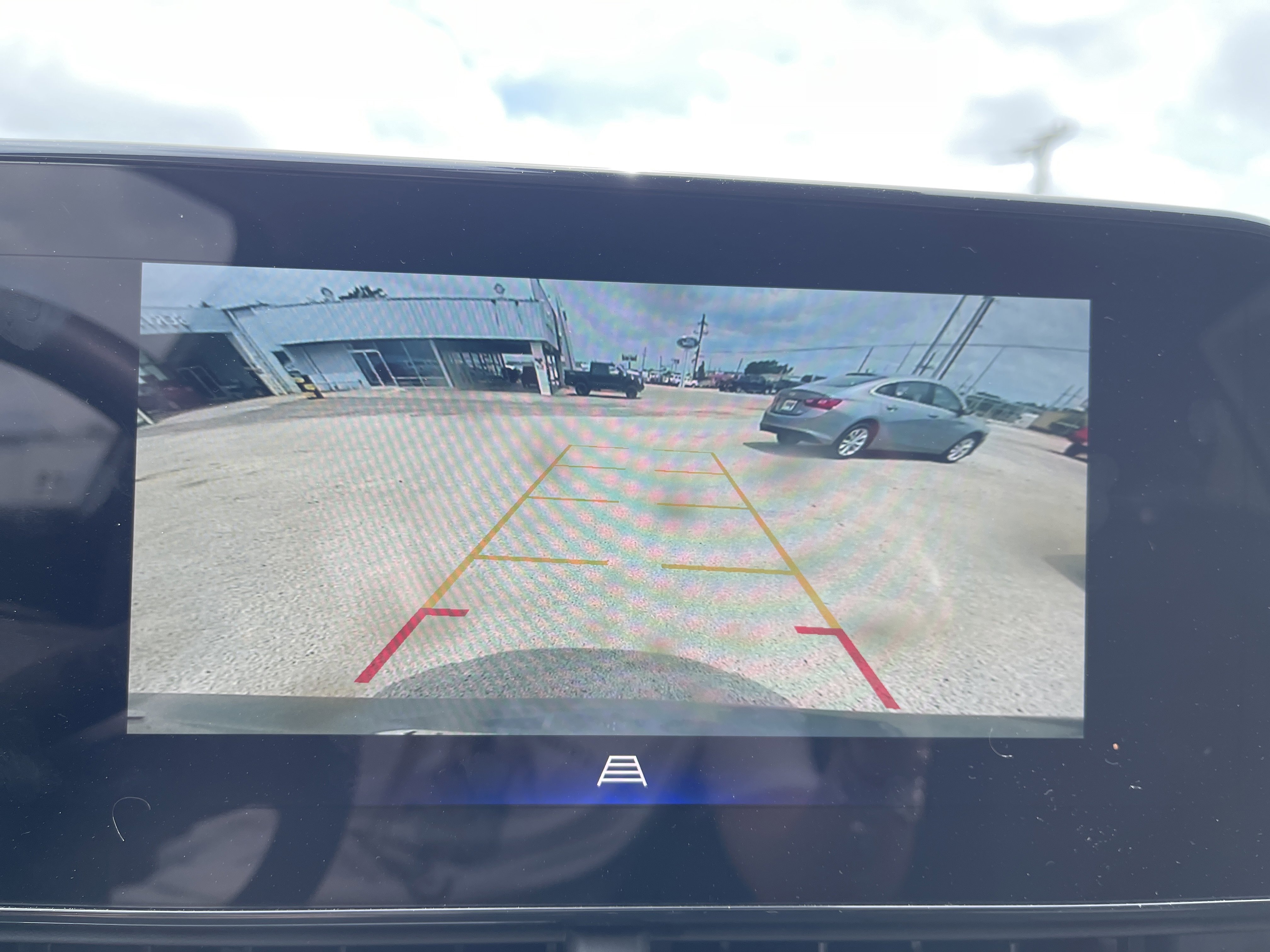 Used 2025 Chevrolet Trax LT FWD image 26