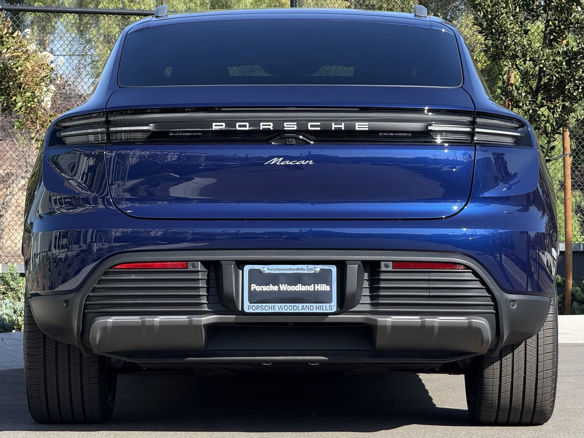 Used 2025 Porsche Macan Electric image 6