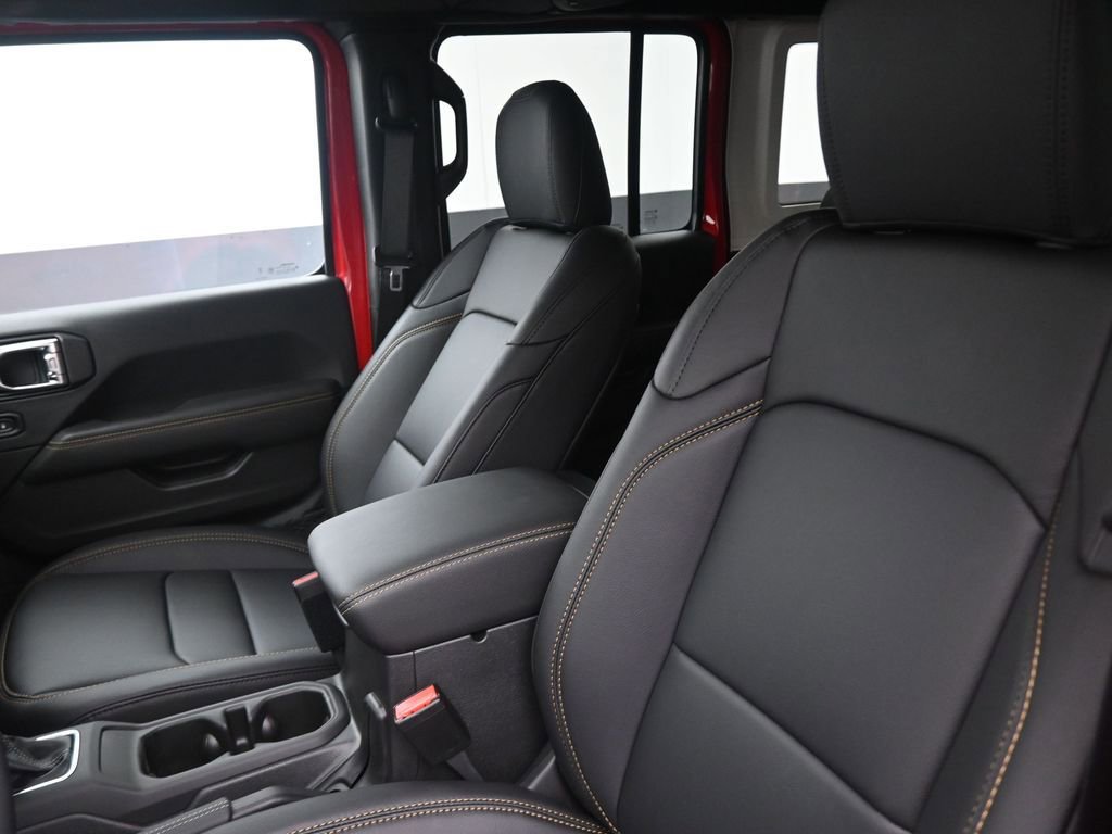New 2025 Jeep Wrangler Sahara image 9