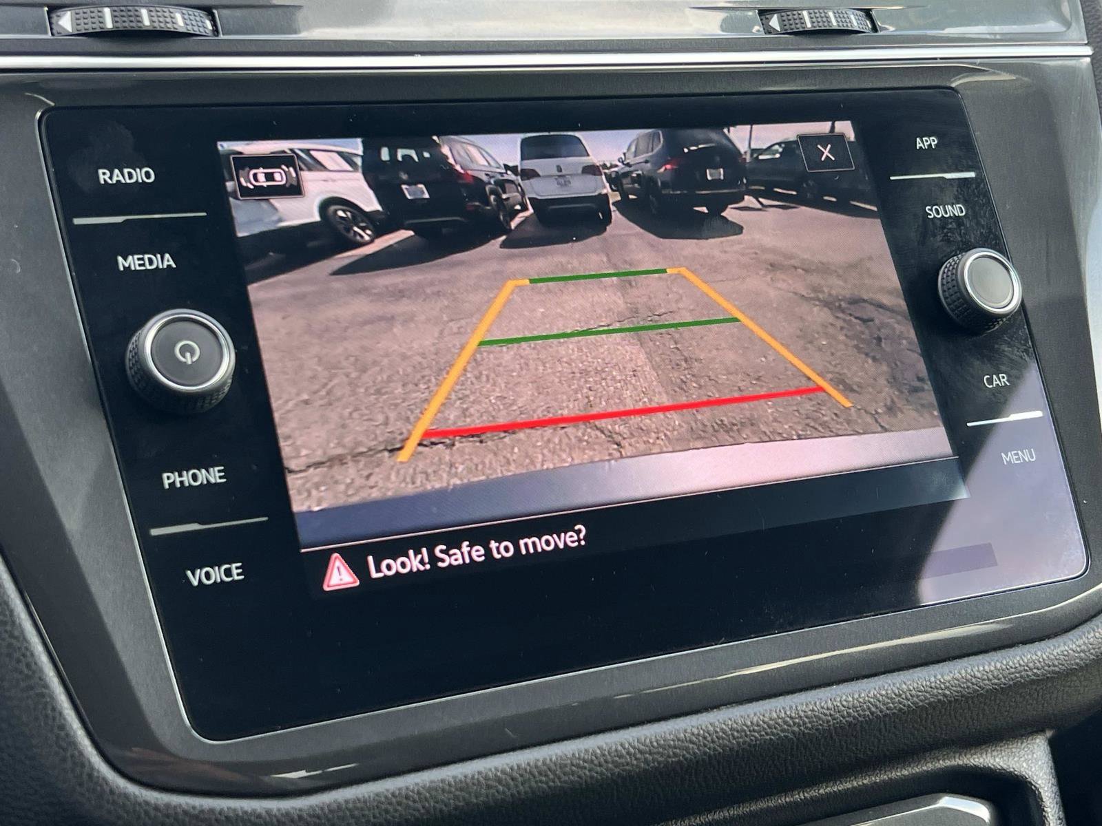 Certified 2023 Volkswagen Tiguan SE image 14