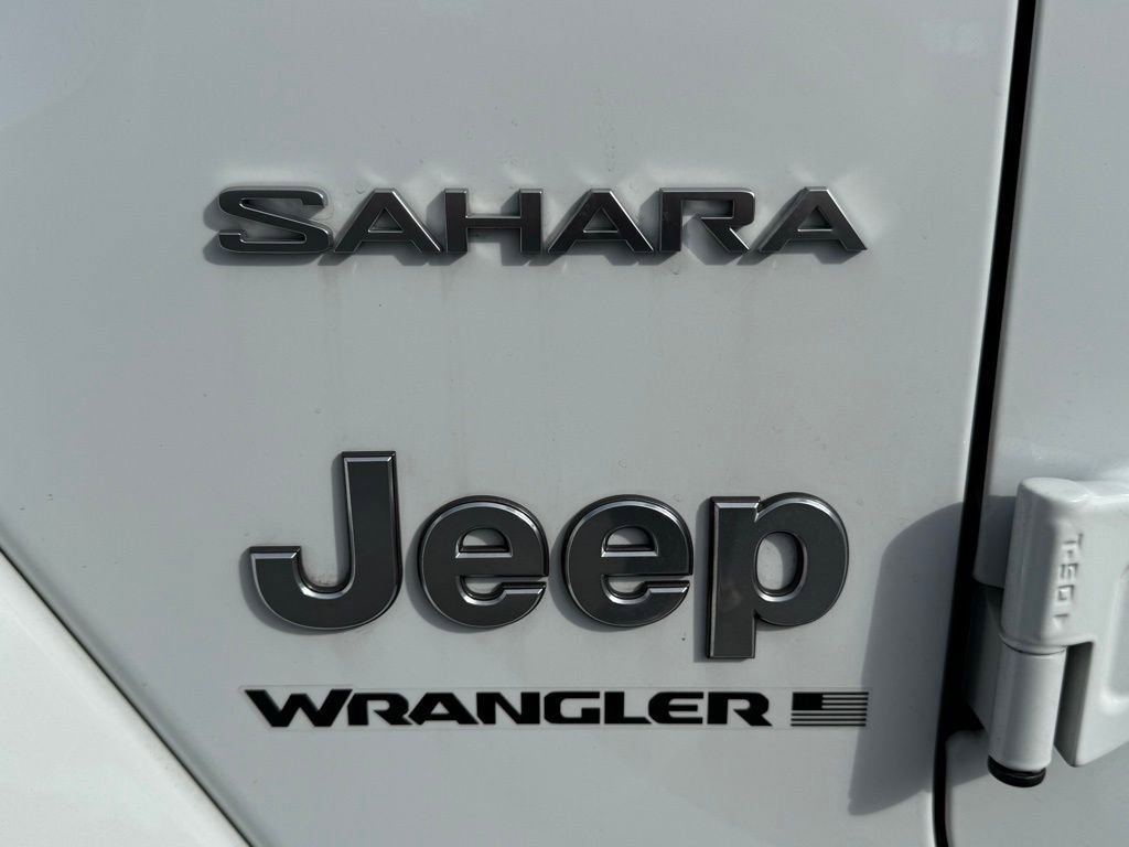 Used 2024 Jeep Wrangler Sahara w/ Safety Group image 40