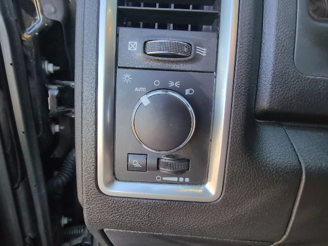 Used 2023 RAM 1500 Classic Warlock w/ Electronics Group AWD/4WD image 17