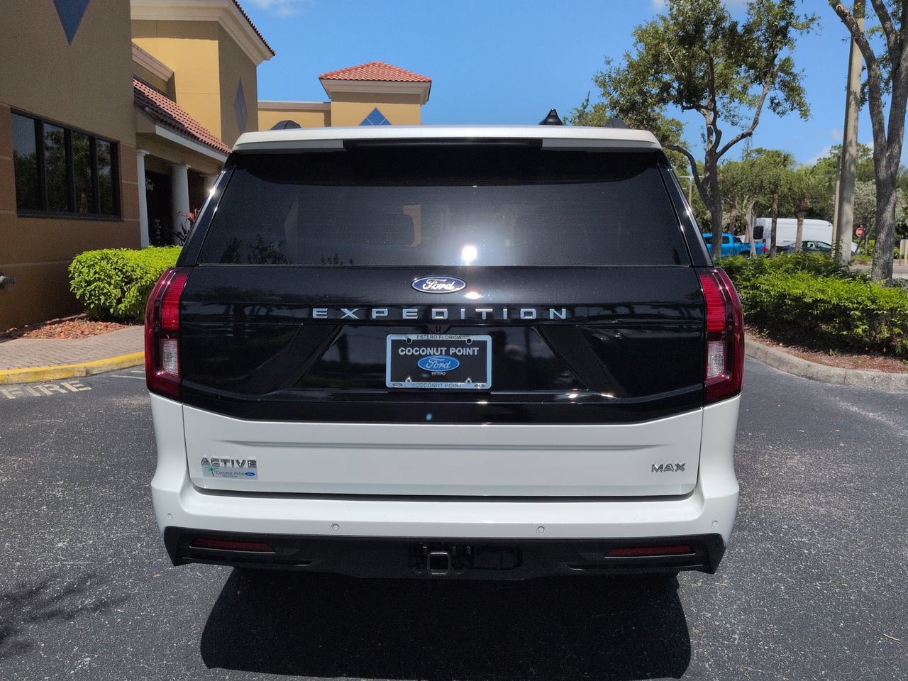 New 2026 Ford Expedition Max Active RWD image 5