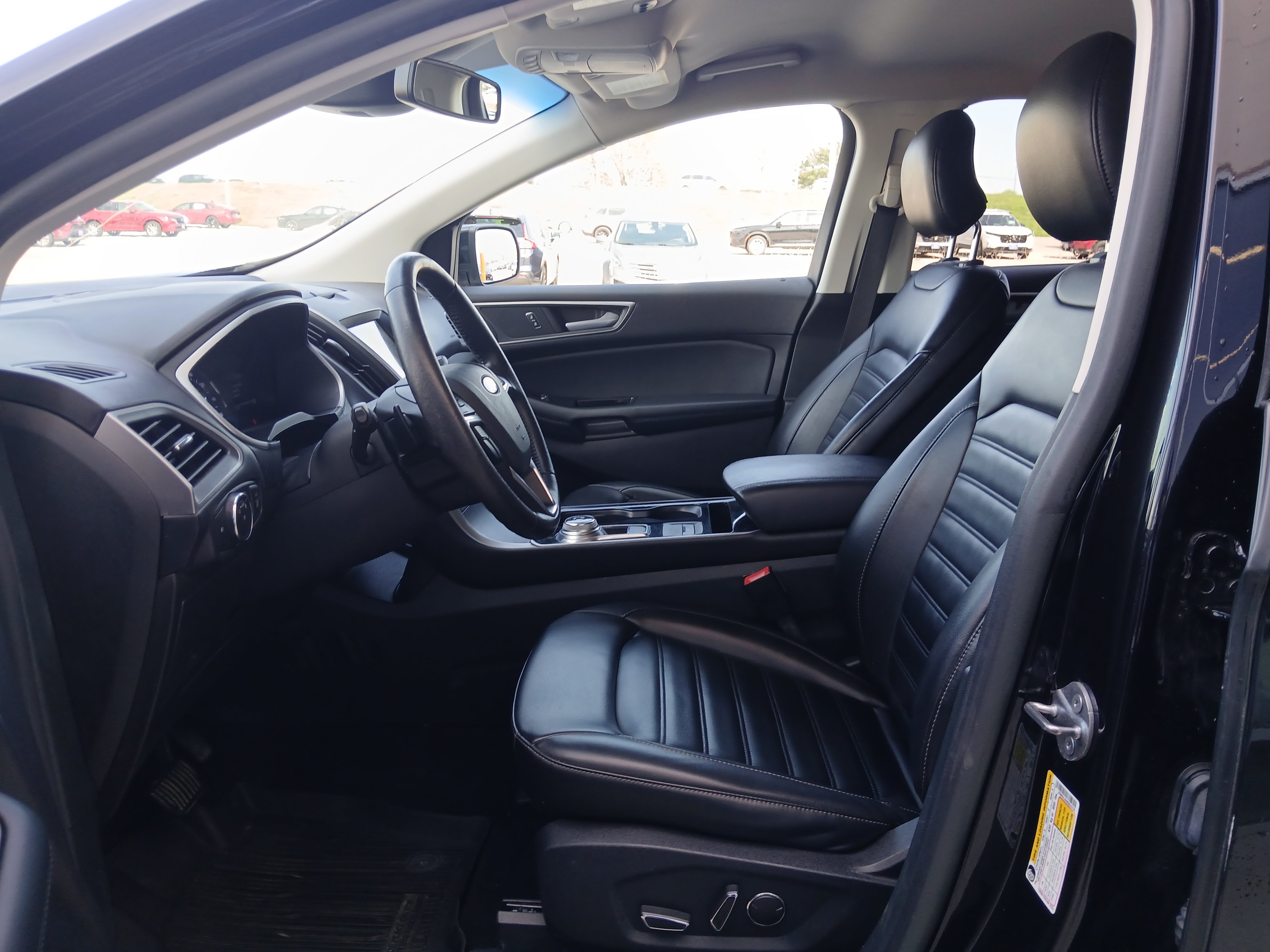 Used 2019 Ford Edge SEL w/ Equipment Group 201A AWD/4WD image 8