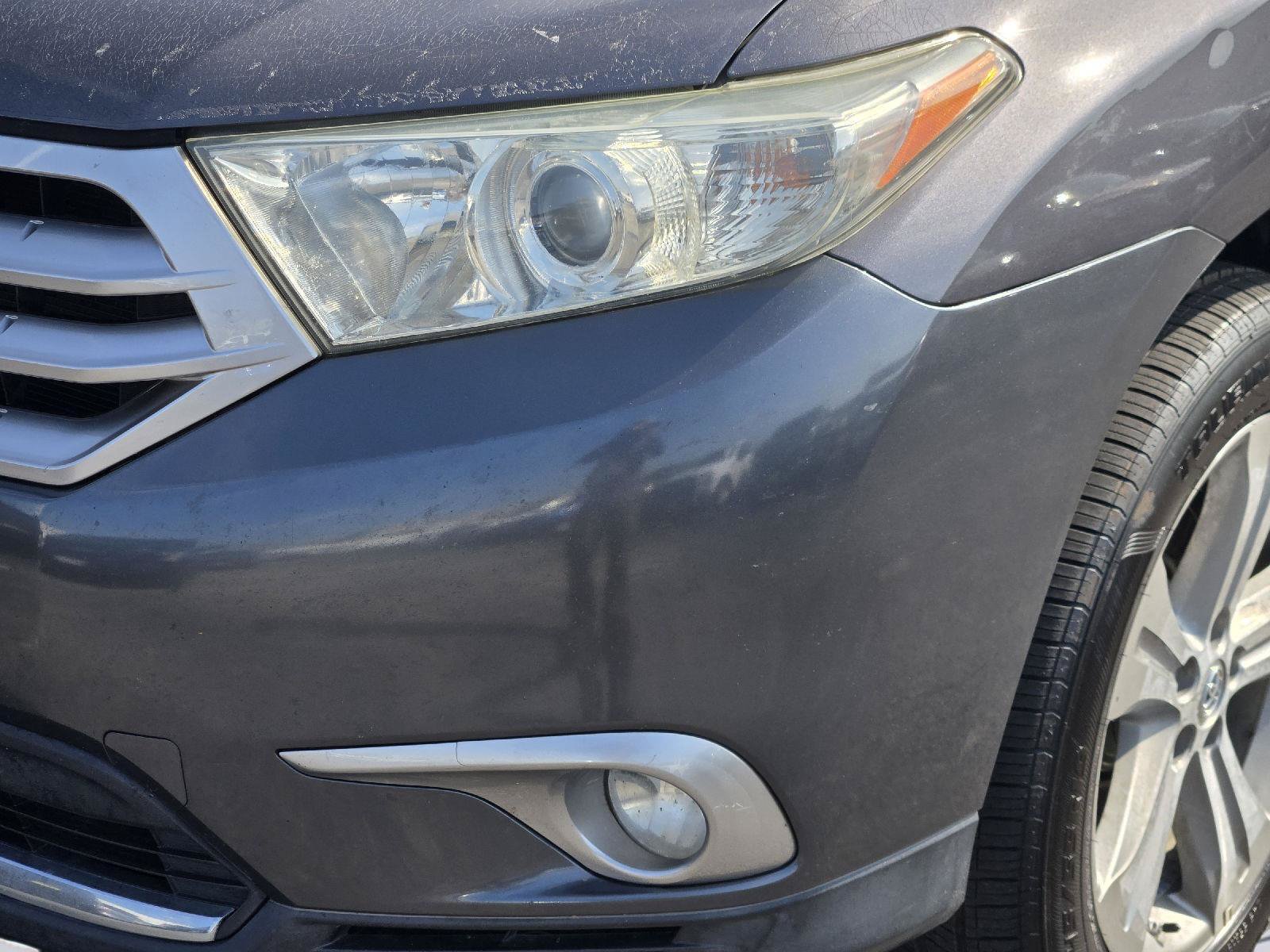 Used 2013 Toyota Highlander Limited FWD image 10