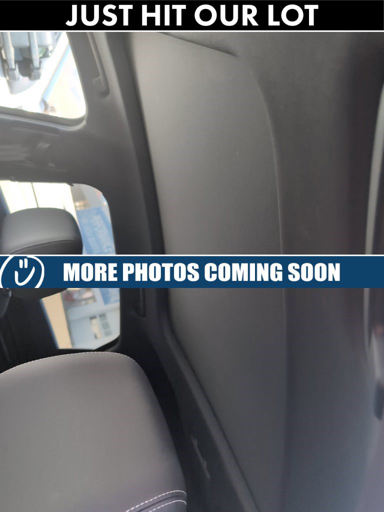 Used 2024 Audi Q8 e-tron Premium AWD/4WD image 18