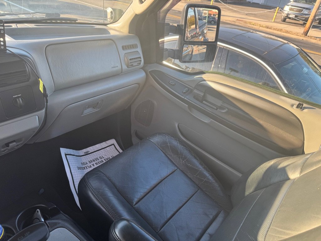 Used 2005 Ford F250 XL image 19